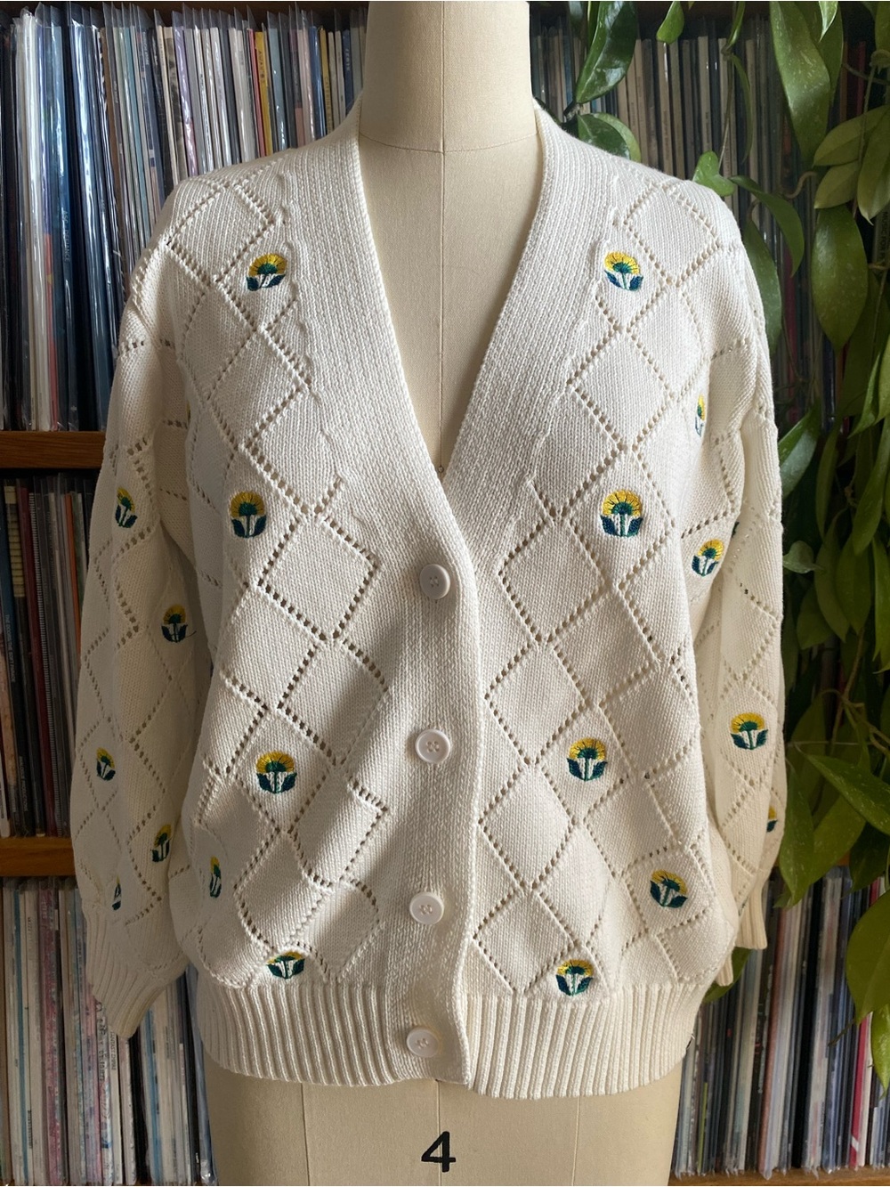 EUC TINY BIG SISTER - Cream Button-Front Cotton Embroidered Cardigan - Size 4US